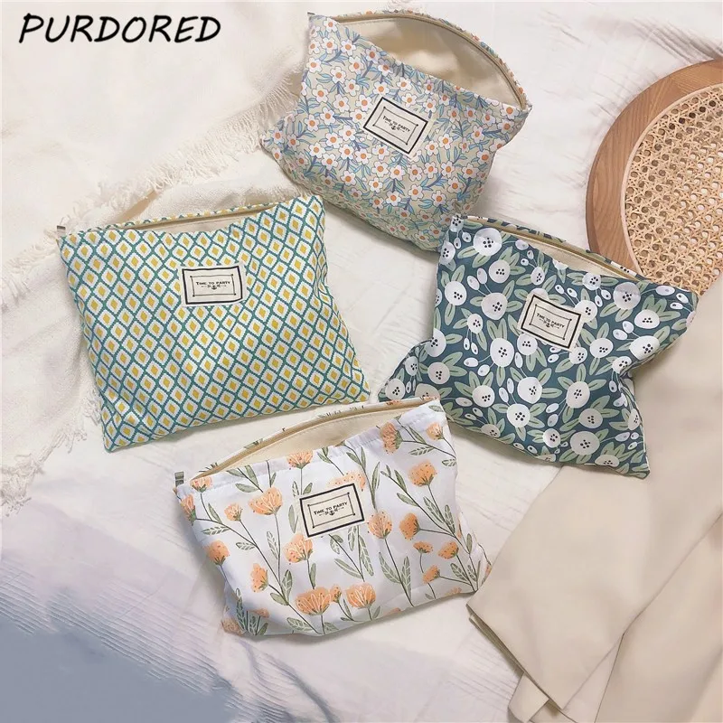 

PURDORED 1 Pc Spring Flower Makeup Bag for Women Large Floral Cosmetic Bag Travel Lady Makeup Beauty Storage Organizer Handbag