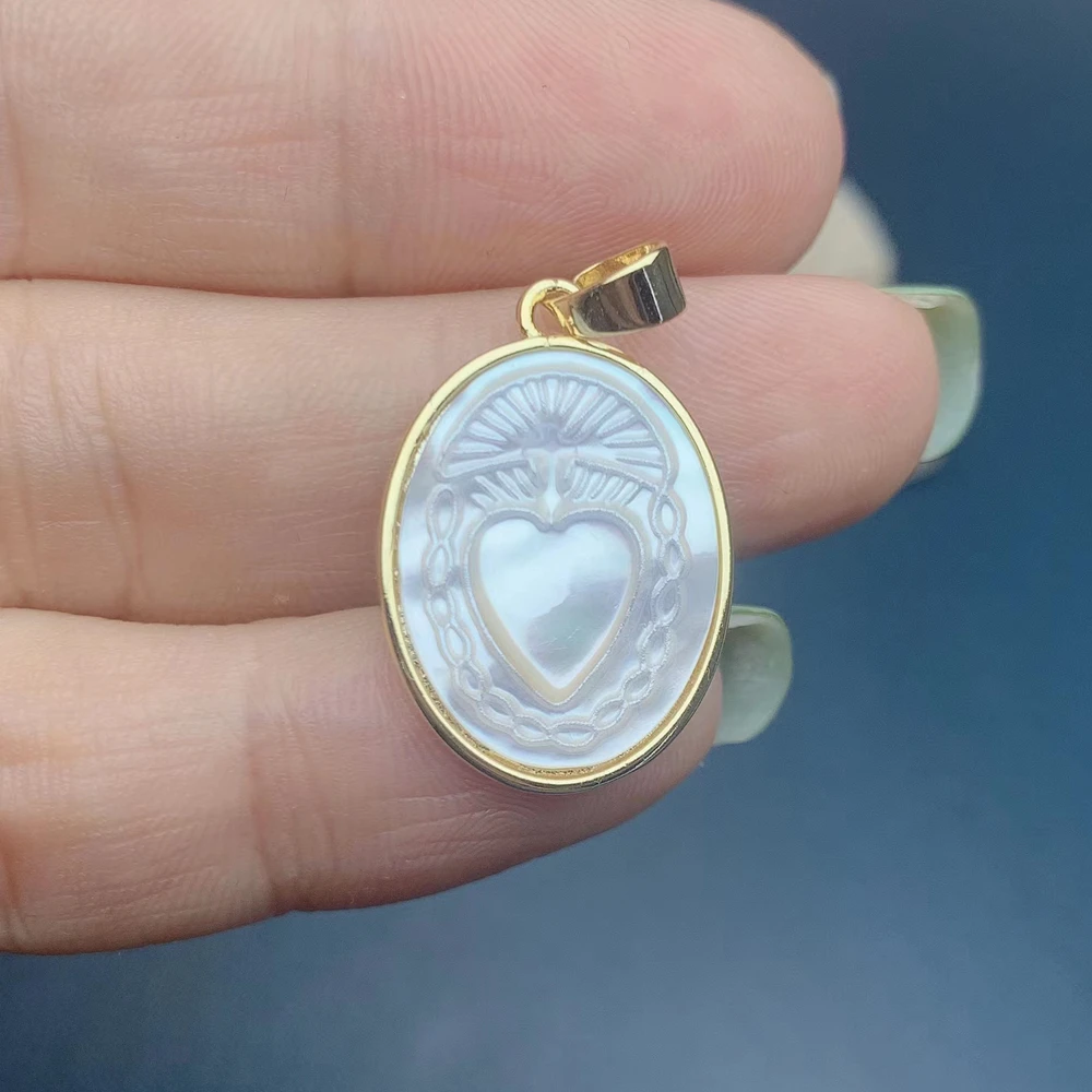 

Natural White MOP Shell Sacred Heart Necklace Pendants For DIY Jewelry Making,Sea Shell Charms