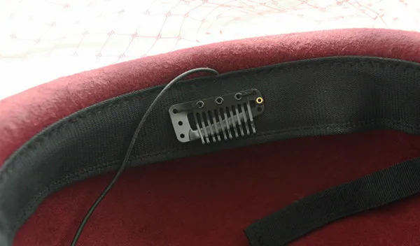 Женская фетровая шляпка-Таблетка черная с бантом красного цвета на зиму 100% |