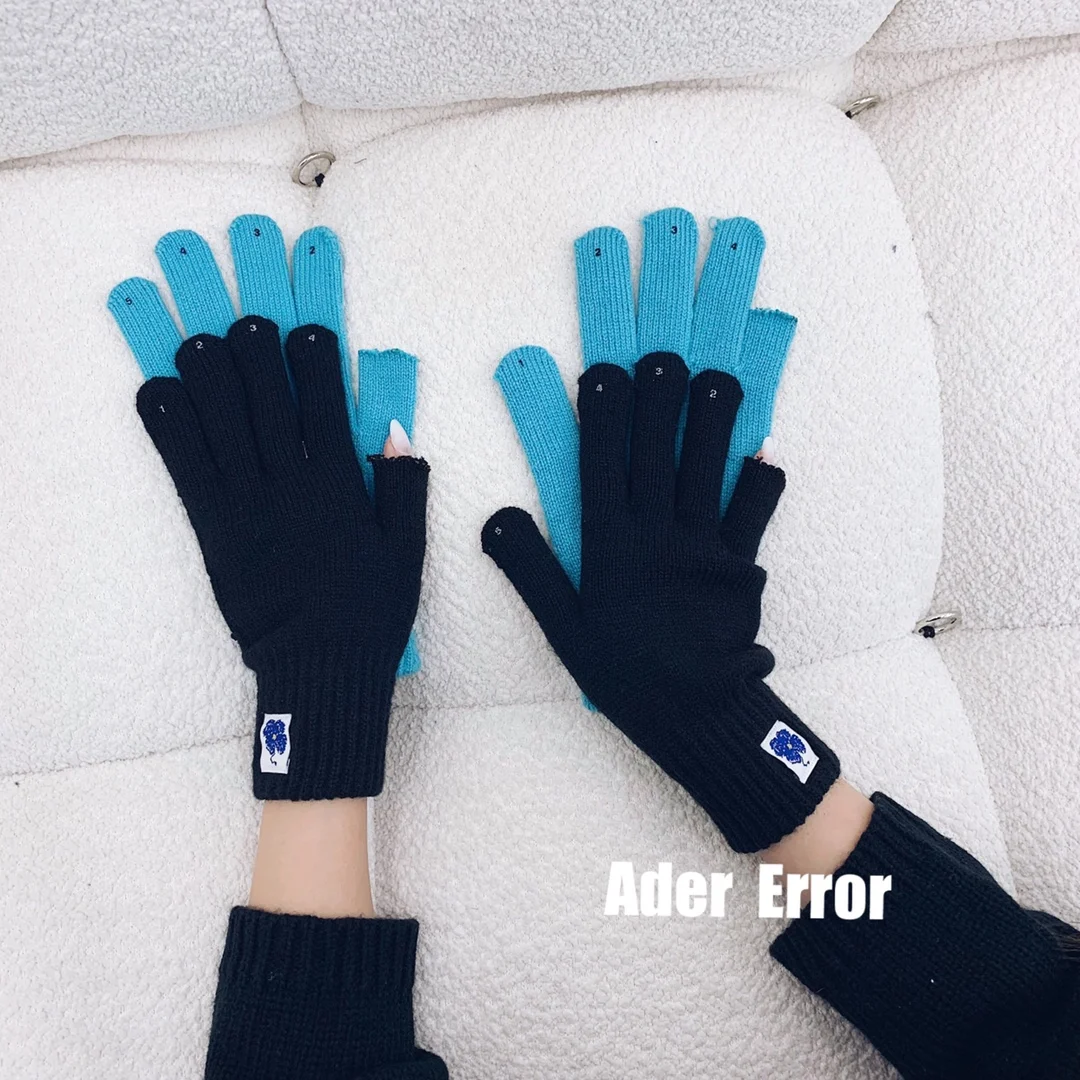 

2021 ADER Blue Flower Embroidery Gloves Men Women Couple Knitted Gloves Keep Warm and Practical Adererror Glove