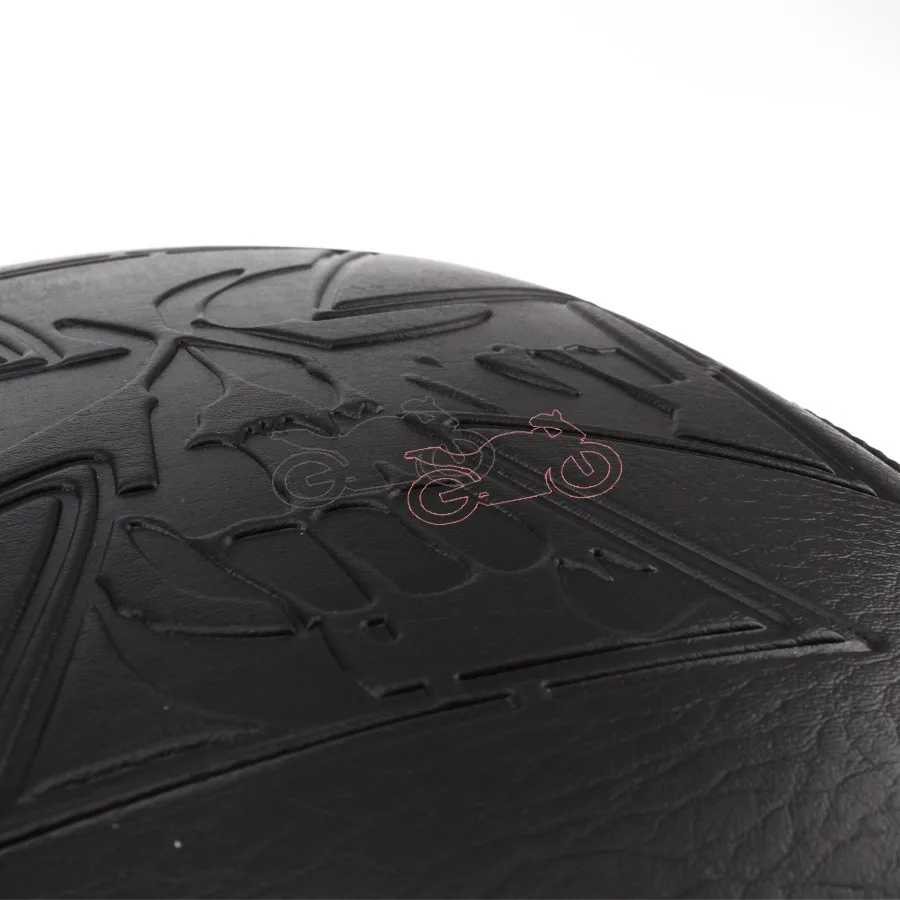 Кожаная накладка на заднюю панель с поперечным логотипом заднее крыло 8 присосок