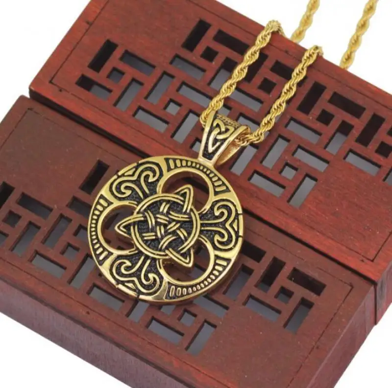 

Classic Trend Viking Hollow Celtic Knot Necklace Men's Fashion Pendant Necklace Casual Party Amulet Jewelry Gift