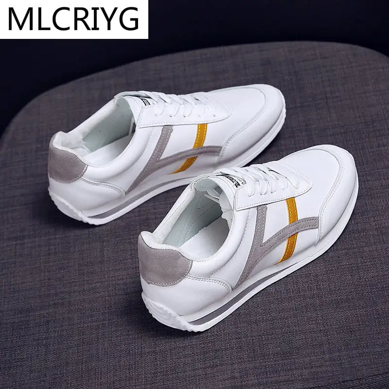 

2021 Women's Shoes Comfortable Breathable Mesh Casual Shoes Flat Shoes Spring Women's Lace-up Color-blocking Non-slip Sneakers