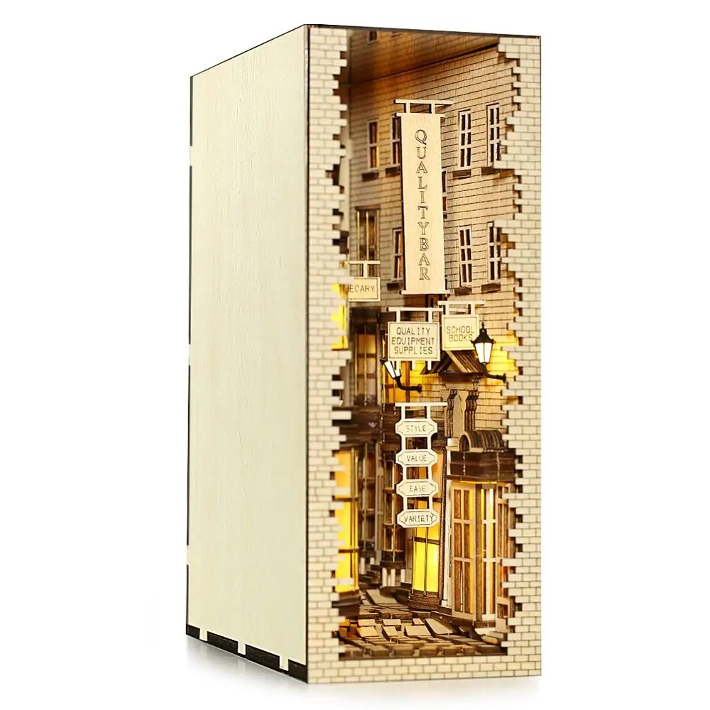 Книжный уголок с таинственными древними улочками книжная полка сделай сам