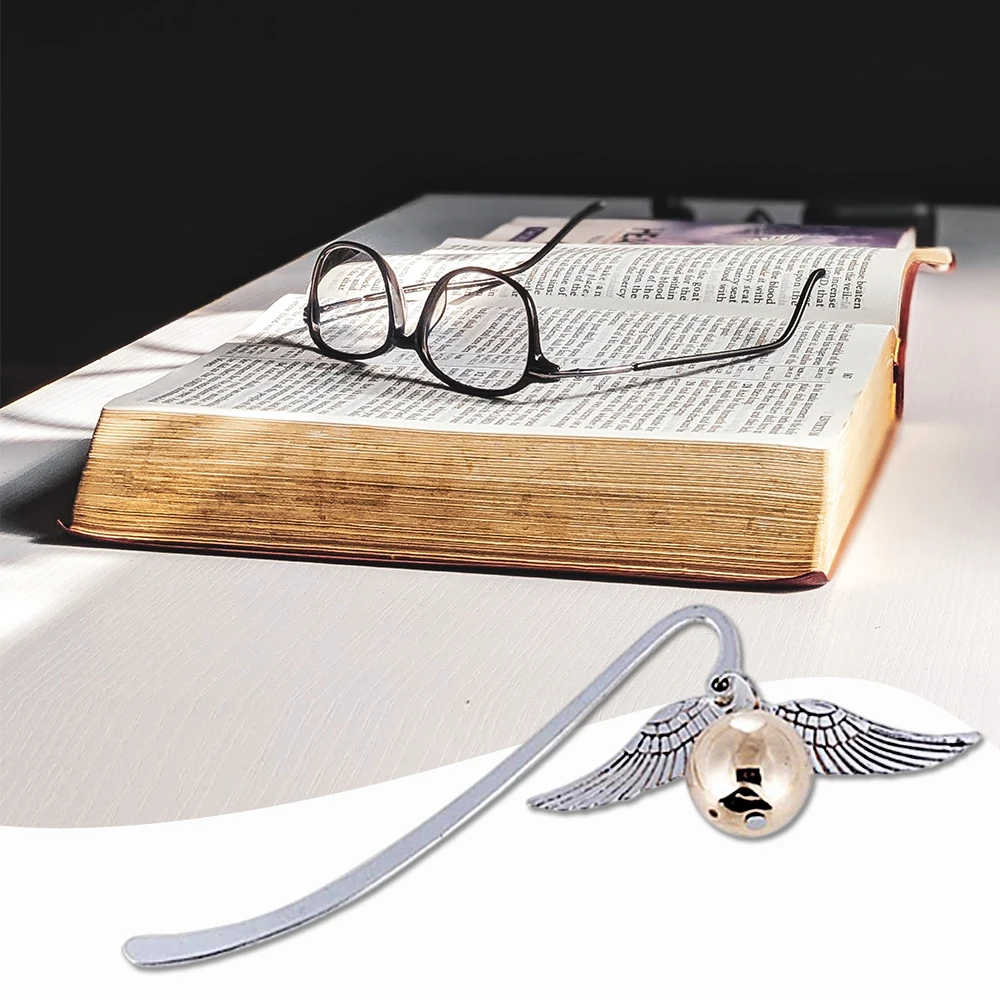 

1Pcs Wing Ball Metal Bookmark Pendant Creative Gold Gift for Reader Tourism Memorial Students Teachers Gift