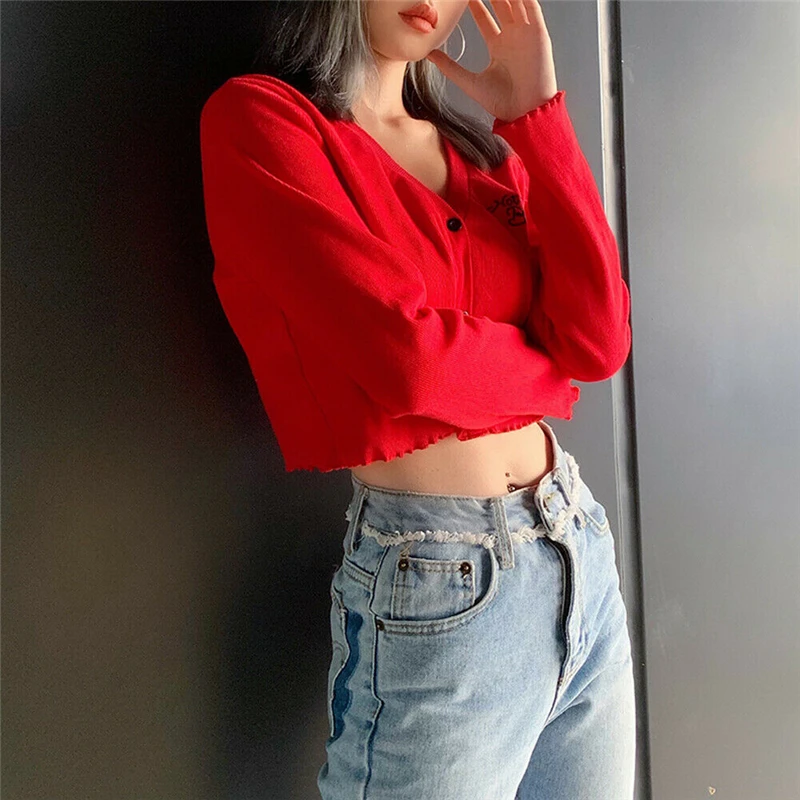 Женский вязаный кардиган с длинным рукавом на 3 пуговицах красный свитер