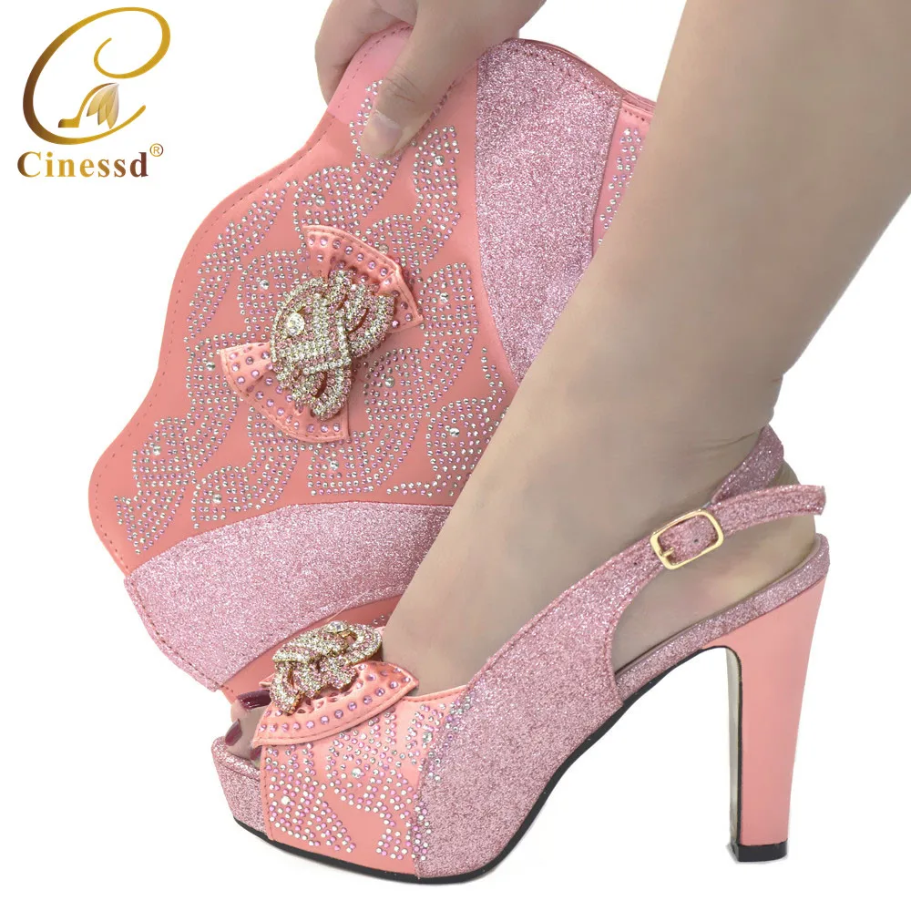 

2020 в африканском стиле специальная конструкция Дамский комплект из обуви и сумки розовый цвет; Итальянский дизайн; Туфли и сумочки в компле...