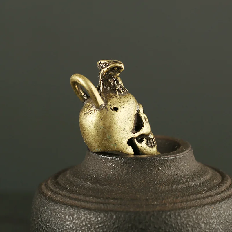 Винтажный латунный брелок для ключей в виде ящерицы черепа головы автомобиля