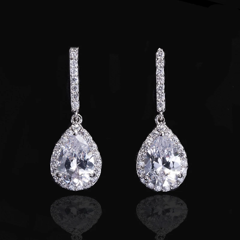 Женские серьги-подвески ThreeGraces белые золотые высокое качество с фианитом модные