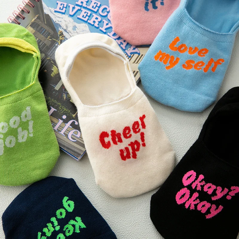 

3 пары в лоте; Летние модные носки с низким вырезом для женщин хлопок Harajuku Творческий счастливый Повседневная летняя спортивная футболка с коротким ботильоны розовыми буквами носки