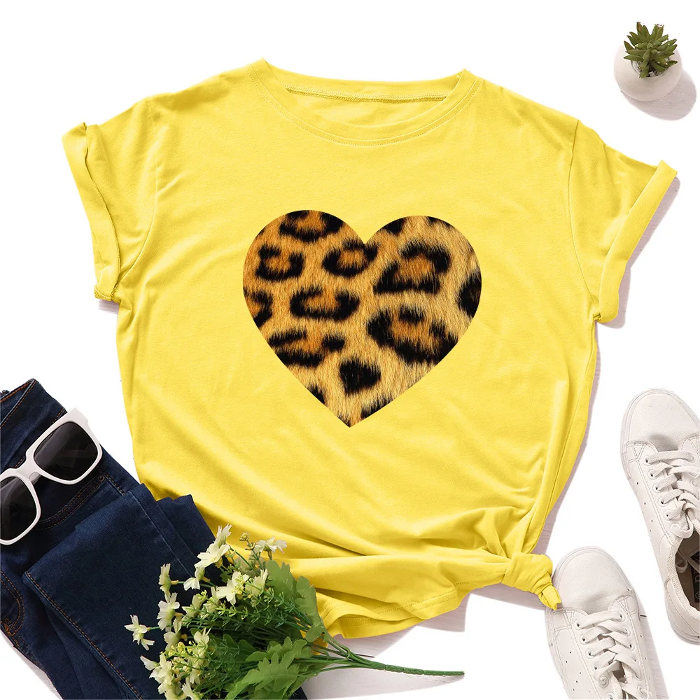 

Graphic Tee Women T-Shirt 2021 Summer Leopard Heart Print T Shirt Women Casual Tops Short Sleeve Tshirt Camisas Mujer