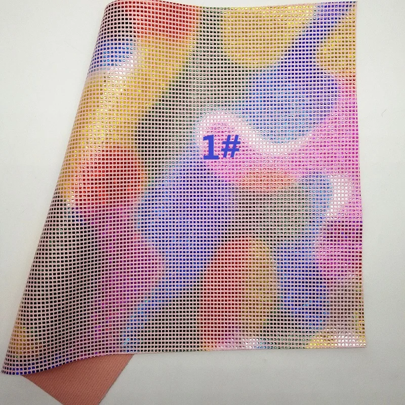 Блестящая розовая ткань радужная синтетическая кожа в полоску с рисунком