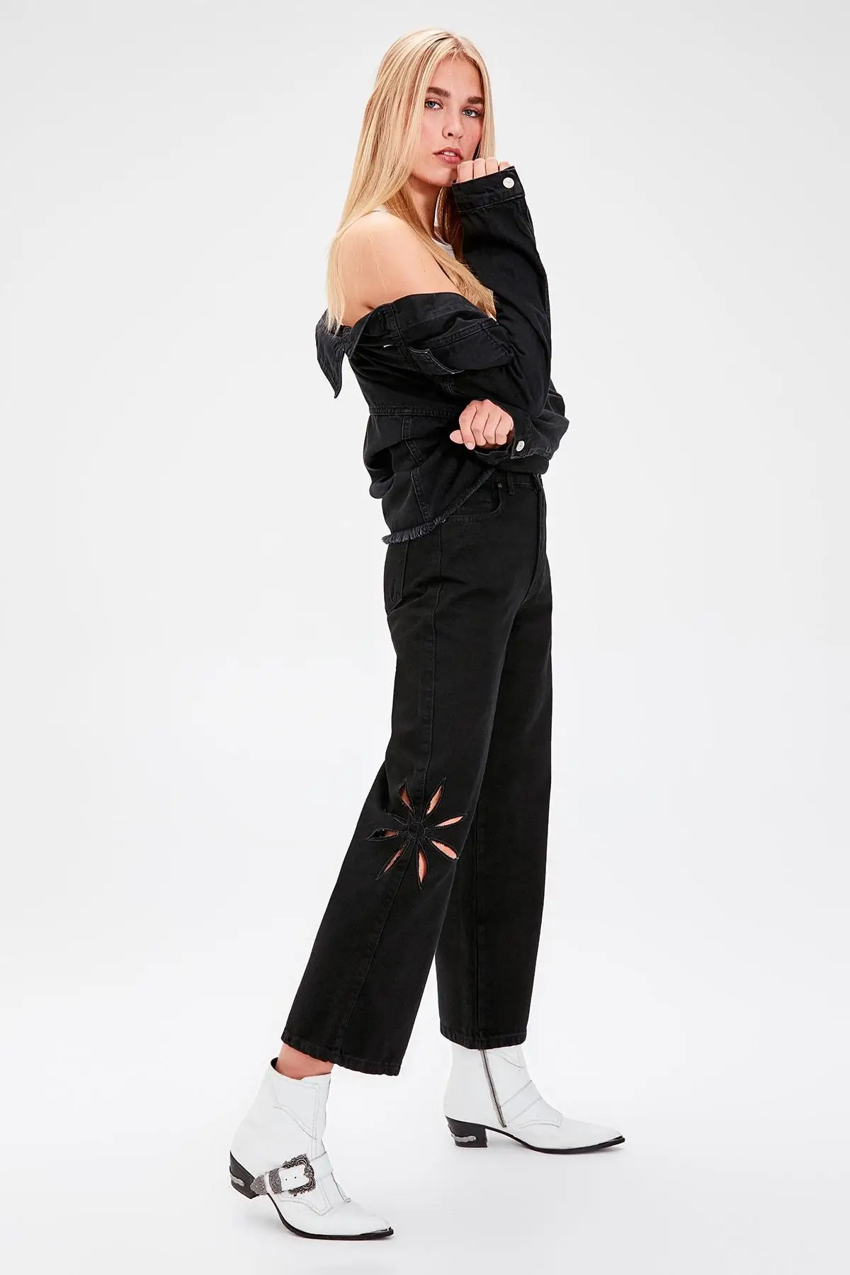 Trendyol/черные широкие джинсы с вышивкой TWOAW20JE0092| |