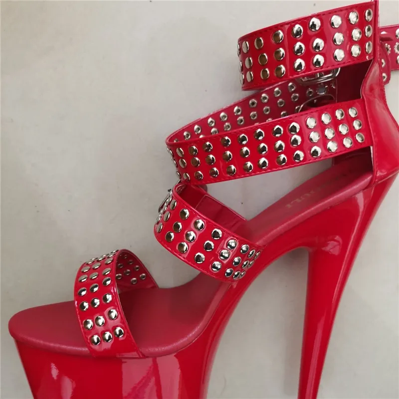 Модные туфли на высоком каблуке 20 см тонкие с удобной пряжкой и ремешком