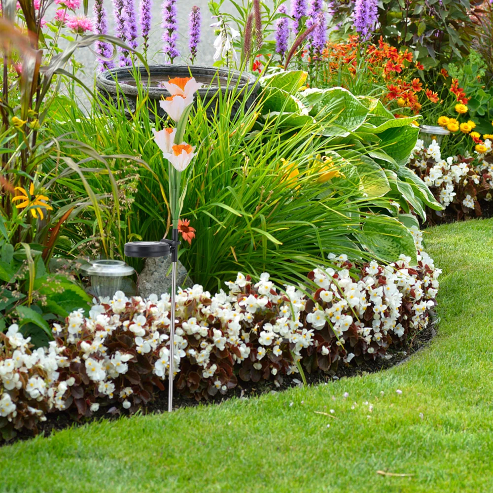 

1PC 4 Heads Solar Flower Light Daffodil LED Light Garden Decorative Lawn Lamp