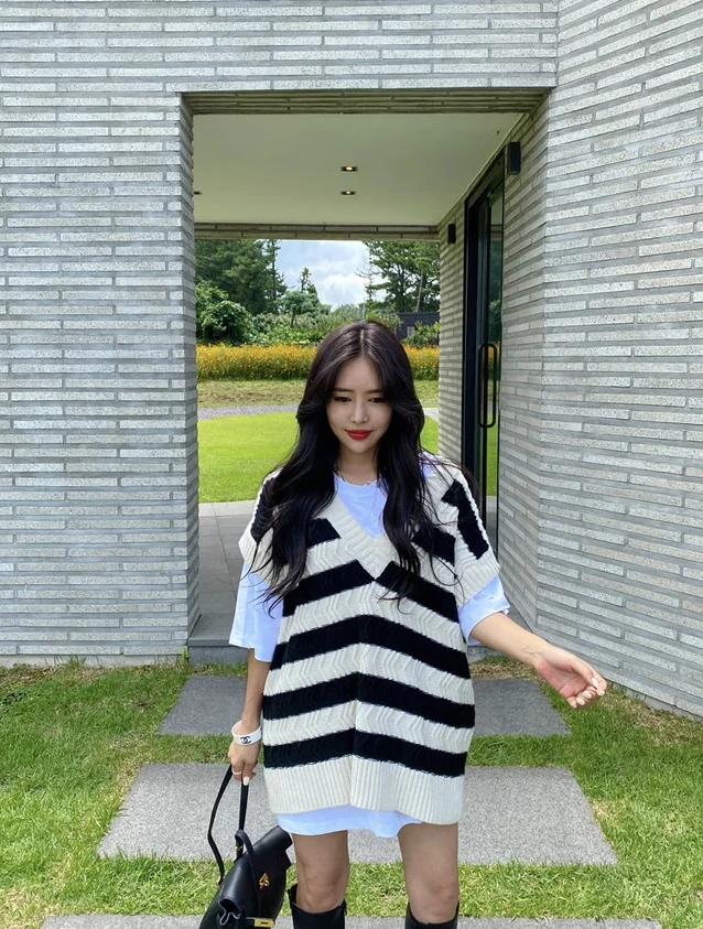 

autumn Korea easy to wear loose color striped V-neck sleeveless vest sweater
