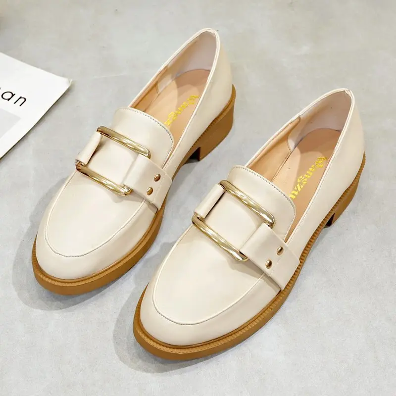 

2021 Trendy Women's Shoes British Style Fashion Retro Women Loafers Ladies Small Leather Shoes Metal Decoration Single Shoes