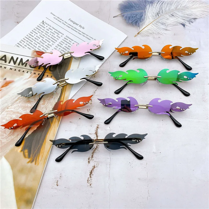 2020 модные солнечные очки в форме огненного пламени для женщин и мужчин без оправы