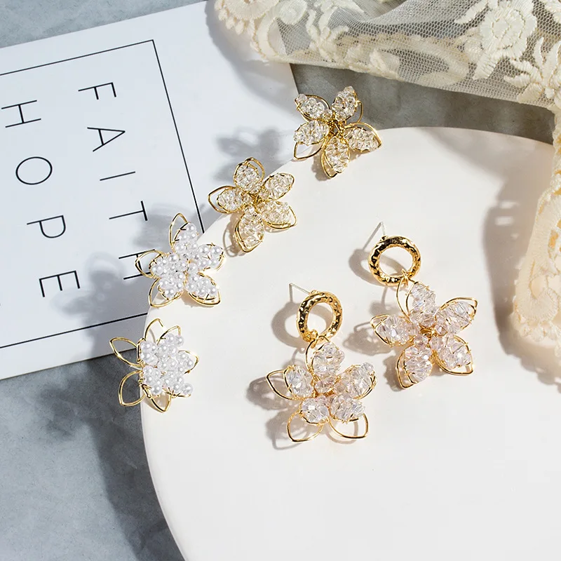 

Handmade crystal Earrings for women elegant petals stud earrings fashion jewelry 2020 new earrings Jewelry Gifts for girls