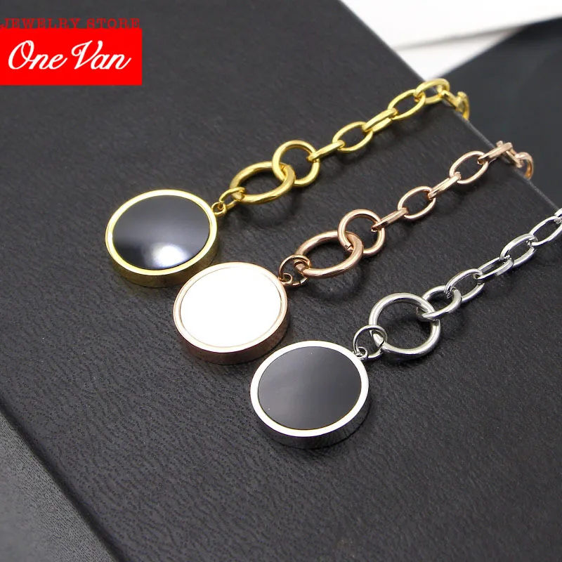 

2020 Black and white double-sided shell round Sainless steel nail bracelet Gold zirconia Bracelet personality Women Bracelet