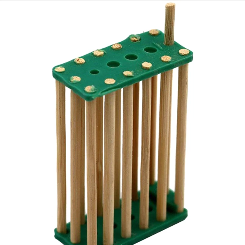 

10pcs Bee Nest Bamboo Queen Bee Isolation Transport Cage Beekeeping Tools