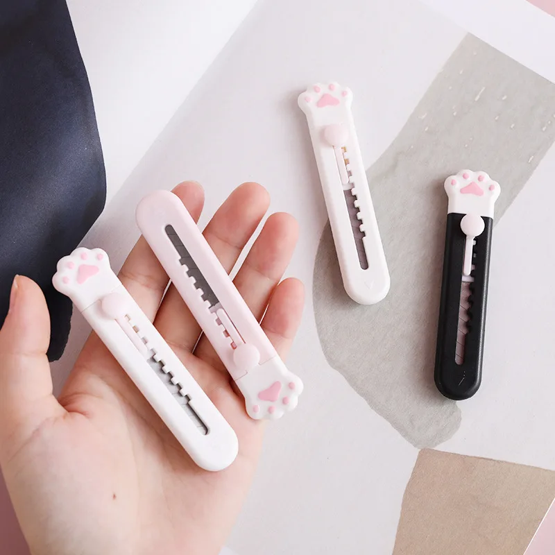 

Cute Mini Pocket Cat Paw Art Utility Knife Express Box Knife Paper Cutter Craft Stationery Stationery Wrapping Refillable Blade