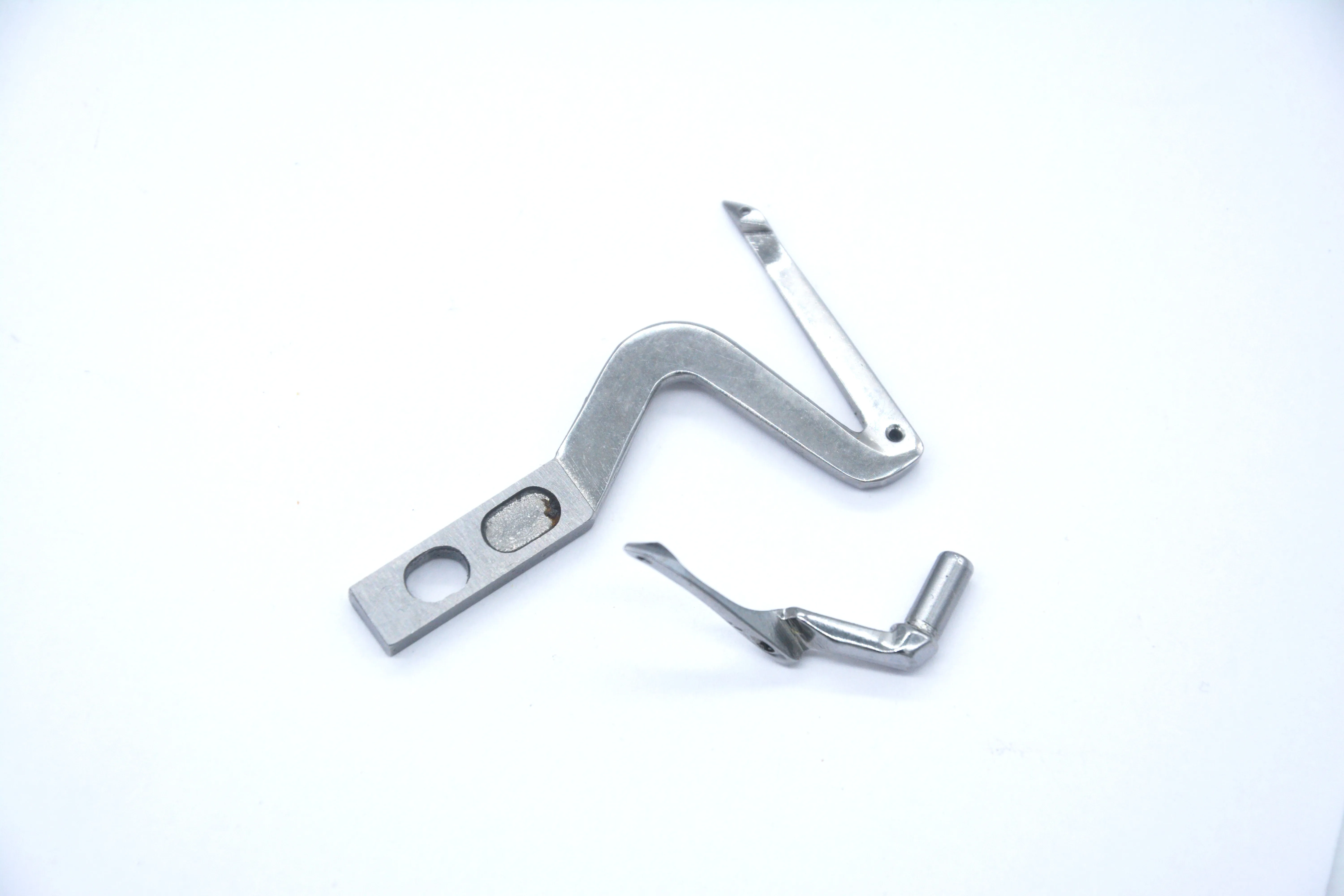 Для Juki 3314 overlock станок верхний и нижний петлитель вниз looper 124-81107 124-81800 один