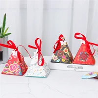 100pcs high quality triangular pyramid candy box wedding favors gifts boxes chocolate box giveaways boxes party supplies decor