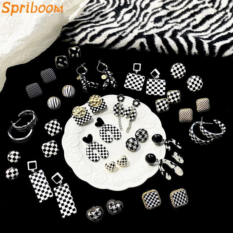 

Black White Plaid Earrings for Women Simple Stud Earring Statement Checkerboard Earings Personalized Leather Acylic Jewelry Gift