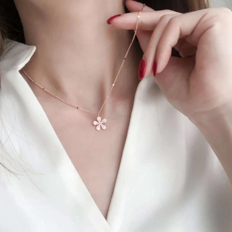

Delicate Jewelry Flower Pendant Necklace Pretty Design Sweet Korean Temperament Chain Necklace For Girl Fine Accessories