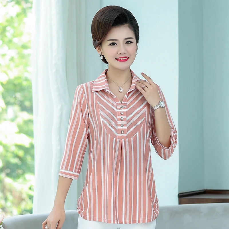 Женская полосатая блузка среднего возраста Новинка лета весны 2019 рукав три