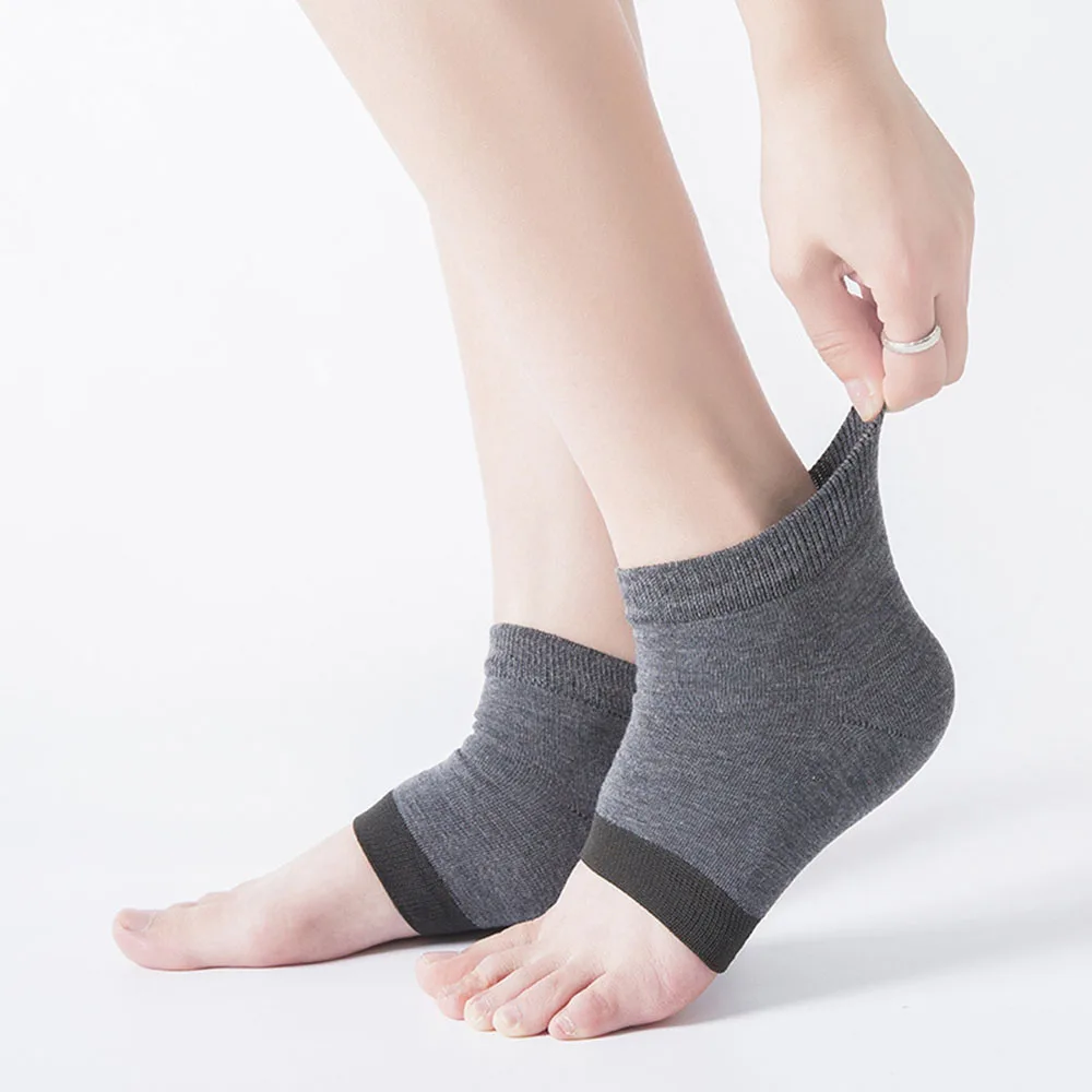 

1pair New Gel Heel Socks Moisturing Spa Gel Socks Feet Care Cracked Foot Dry Hard Skin Protector
