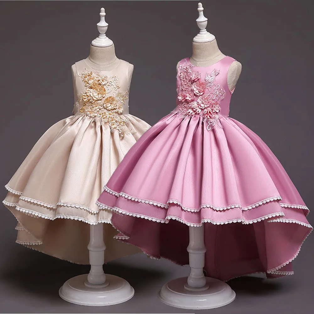 Длинное платье со шлейфом для девочек глянцевые атласные платья с бисером