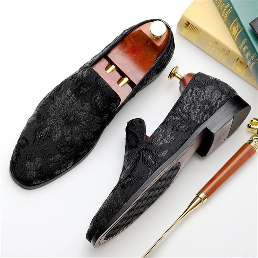 

Genuine Cow Leather Brogue Wedding Men Casual Flats Shoes Vintage Handmade Sneaker Oxford Shoes For Men Black Blue 2019 Spring