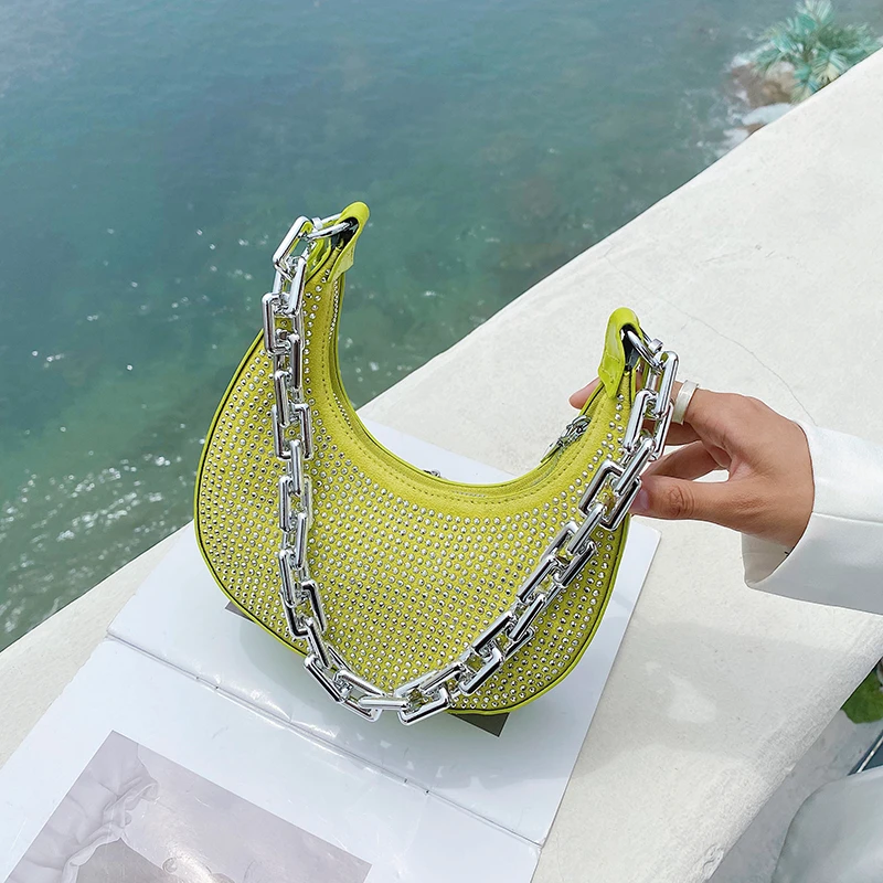 

New Fashion Bright Diamond Women's Bag 2021 Fashion Sac Advanced Sense Messenger Bags Single Shoulder Armpit Chain Crescent Bag