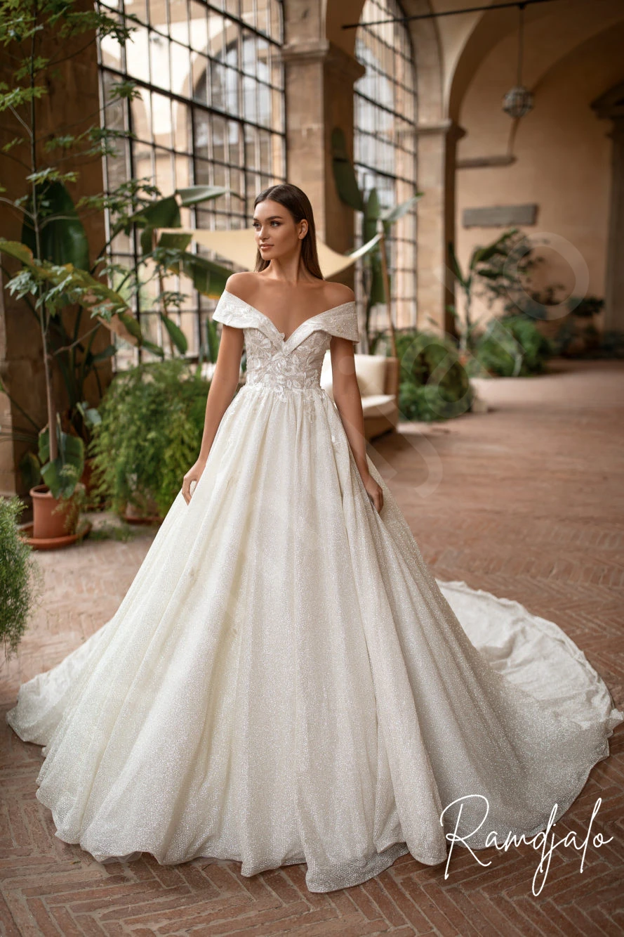 

Gorgeous 2021 Wedding Dresses Off The Shoulder Bling Shine Fabric Cathedral Train Princess A Line Bridal Gowns Bride Novia Robe