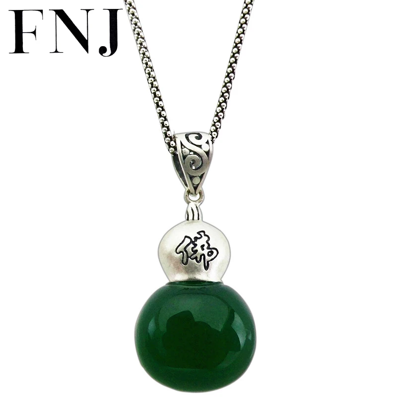 Кулон в виде тыквы из серебра 925 пробы с зеленым агатом и желтым