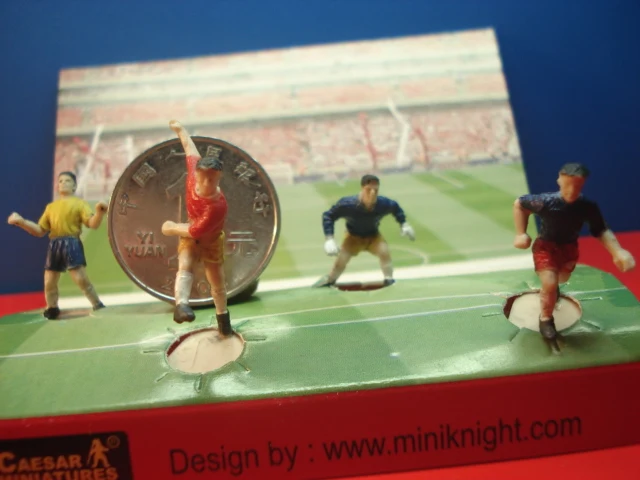 

super mini 1/72 PVC figure athelete painted