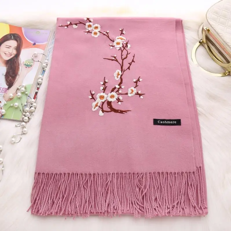 Женские длинные шарфы теплые кашемировые с вышивкой в виде цветов сливы на зиму и