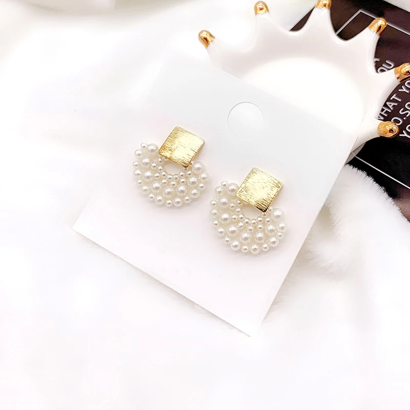 

Korean Fashion Pearl Stud Earrings for Women Wedding Jewelry Girl Gift Temperament Elegant Pendant Earrings