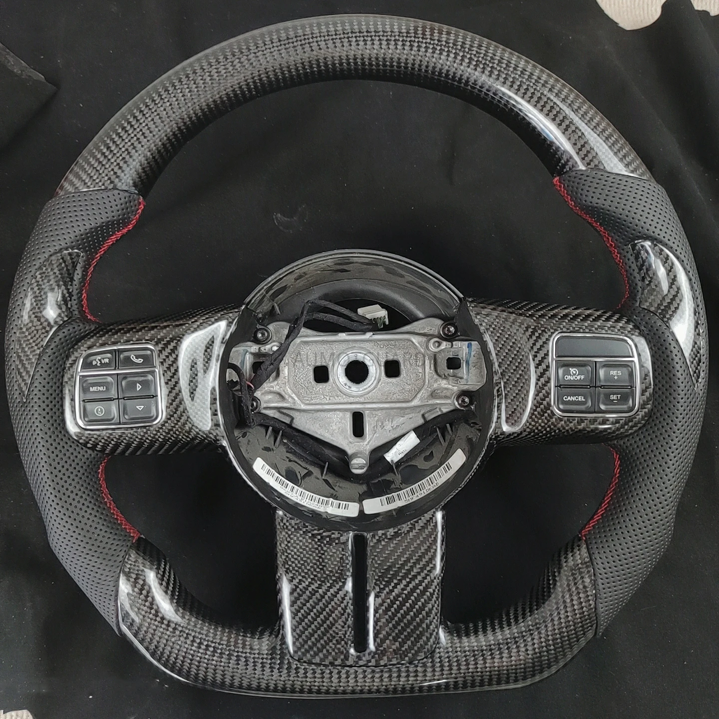 Фото Для Jeep Grand Cherokee Compass Wrangler Patriot 2011 2012 2013 2014 2015 2016, рулевое колесо из углеродного волокна №2