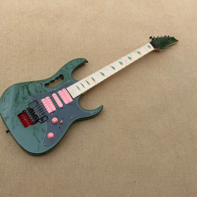 Изготовленная на заказ армейская зеленая гитара с ручкой обезьяны и Львиной