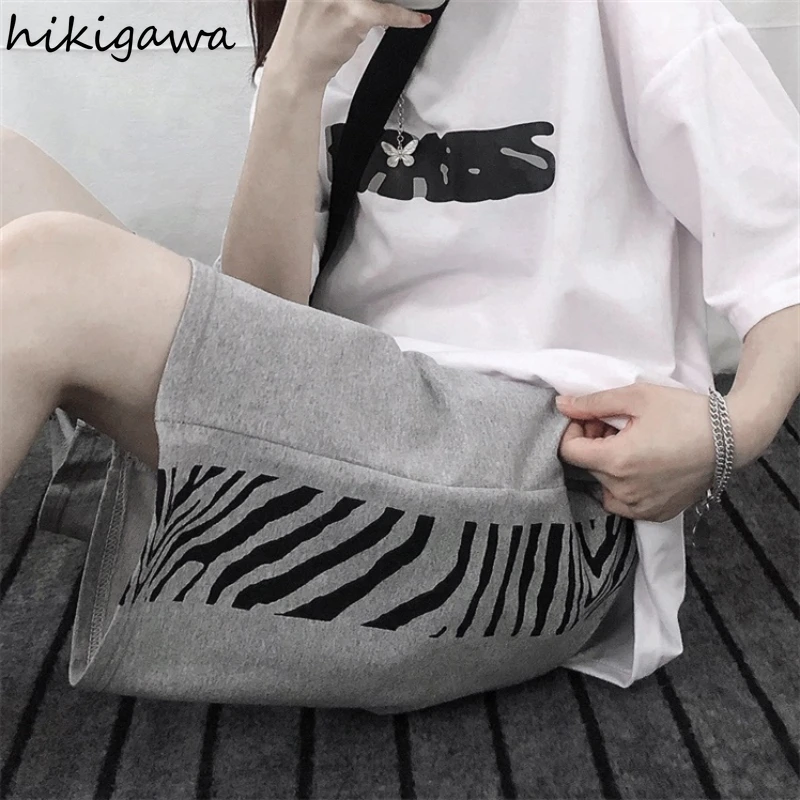 

Hikigawa Japan Harajuku Shorts Woman Striped Printing Short Pants for Men 2021 Summer Women Pantalones De Mujer Fashion Pant