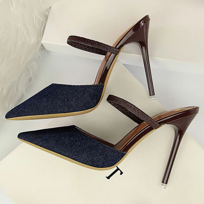 Женские джинсовые сандалии на шпильке 10 см привлекательные свадебные туфли