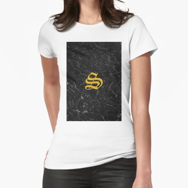 

Черная мраморная Золотая Футболка с принтом