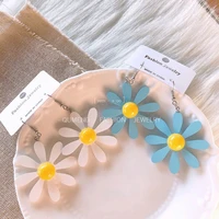 qumeng 2021new daisy wooden series colorful flowers geometric irregular spray paint flor women jewelry dangle earrings collectio