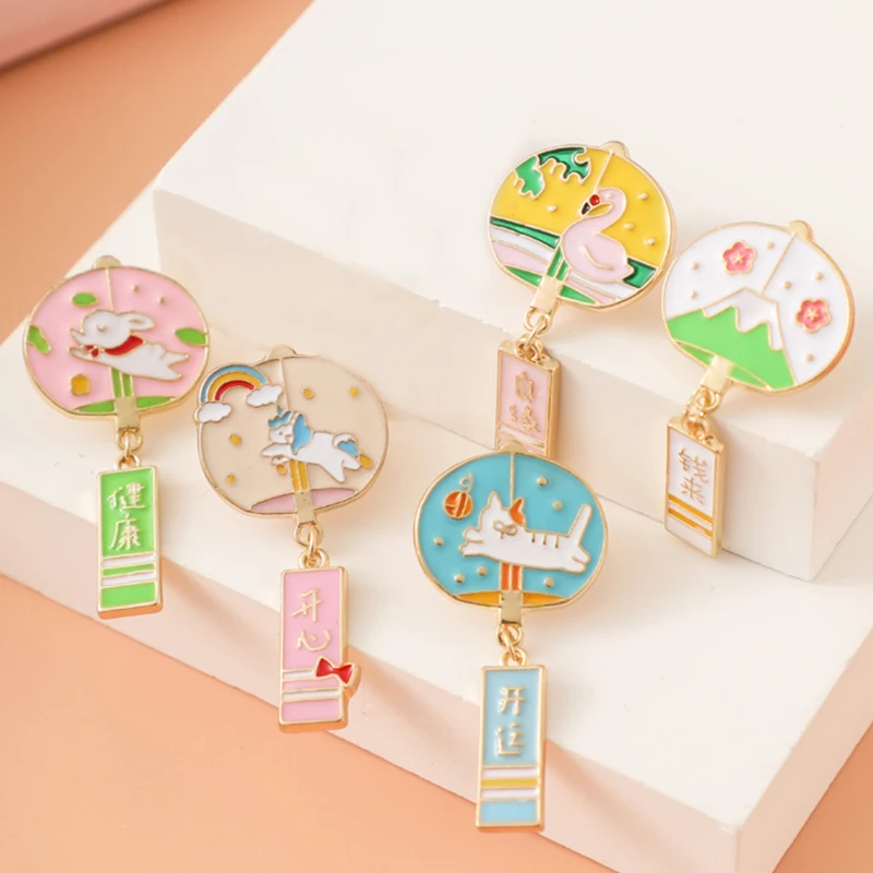 

1Pcs Lucky Auspicious Lantern Kaiyun Drip Brooch Enamel Glaze Metal Badge Ornaments Cartoon Pins Student Accessories