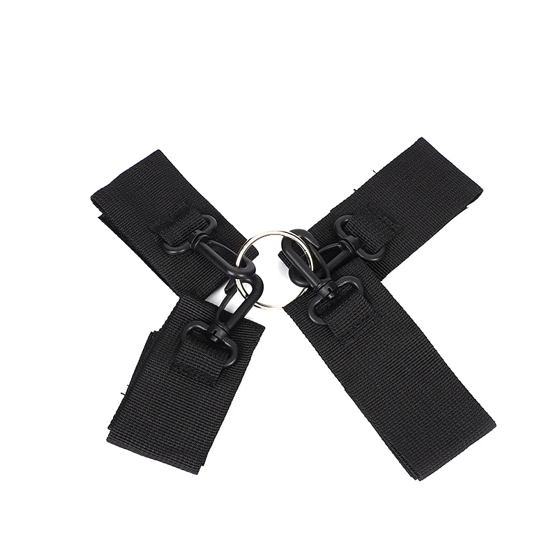 

Наручники из искусственной кожи, мягкие, регулируемые, черные