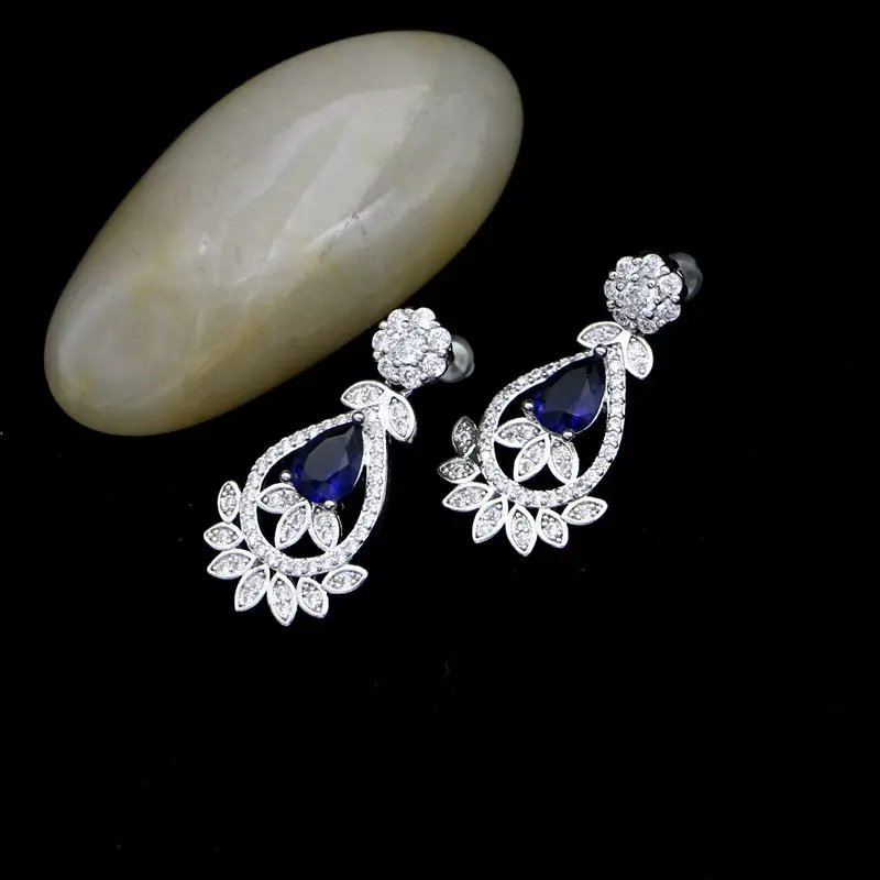 Женские серьги из серебра 925 пробы с фианитом | Украшения и аксессуары