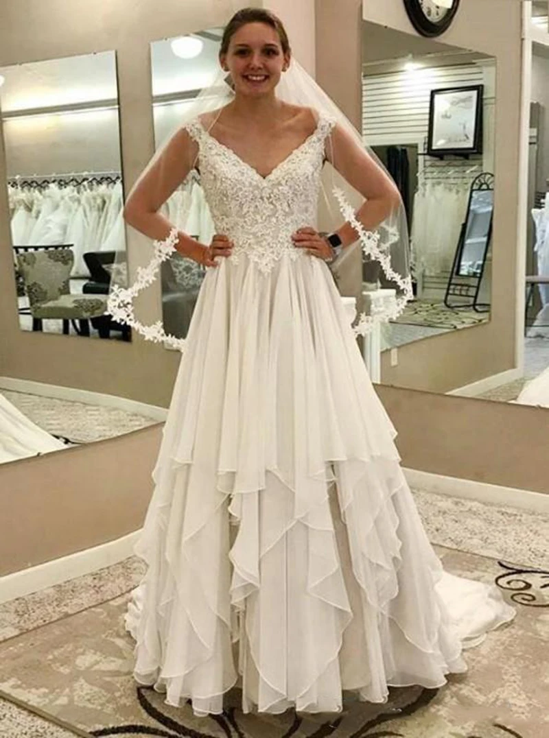 

Simple A Line Chiffon Wedding Dresses Back Hollow Ruffles Tiered Skirts Wedding Dresses Lace Appliques Plus Size Bridal Gowns